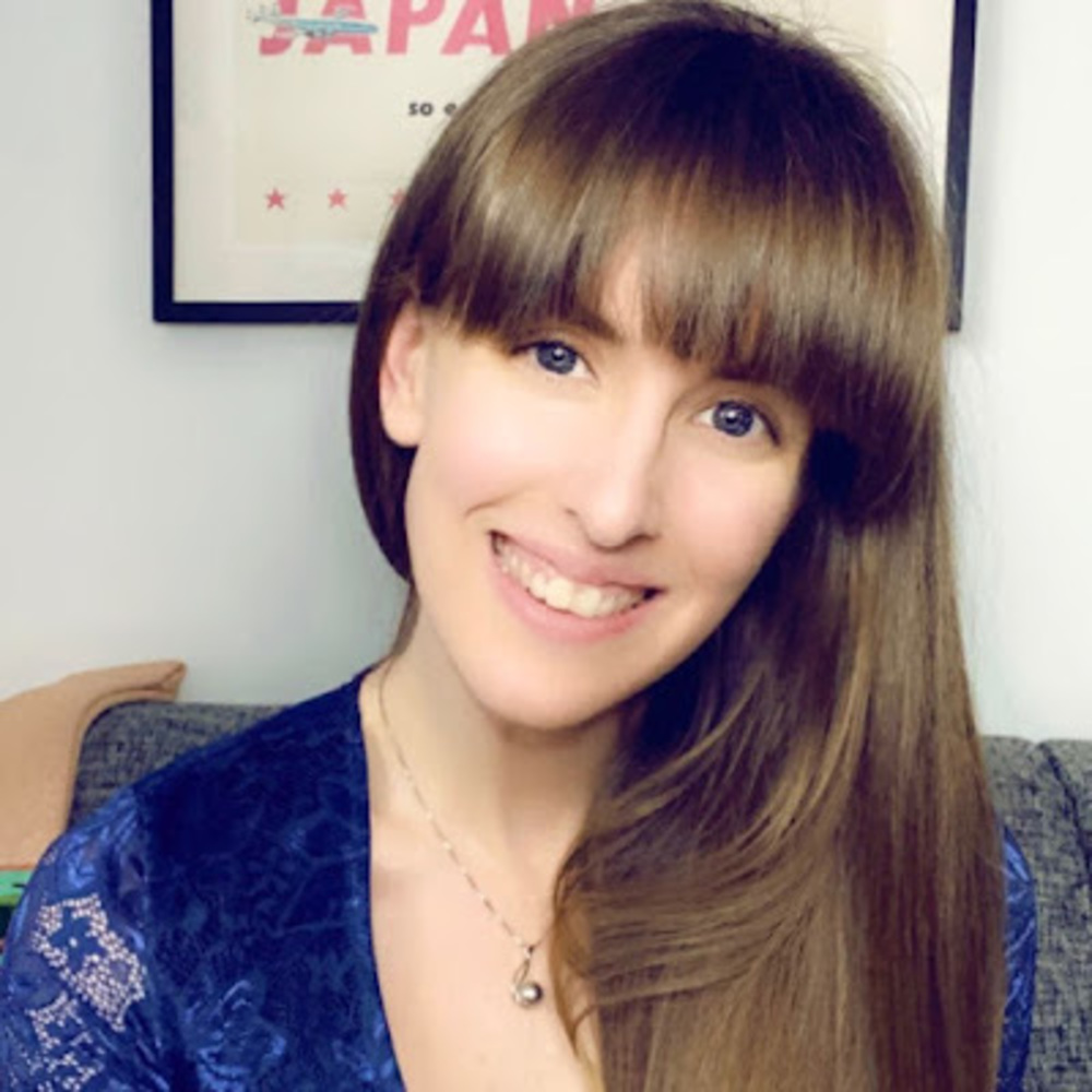 Meet your Posher, Becca!